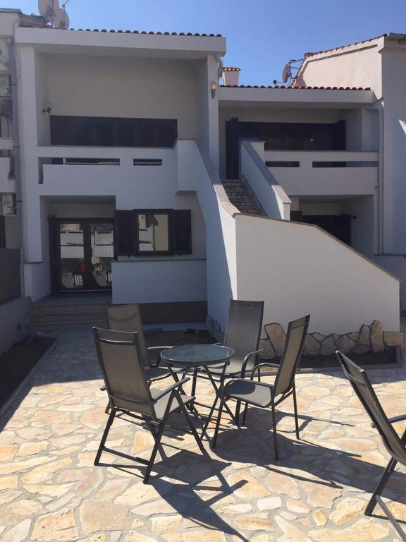 Apartments Dupin Башка Екстер'єр фото