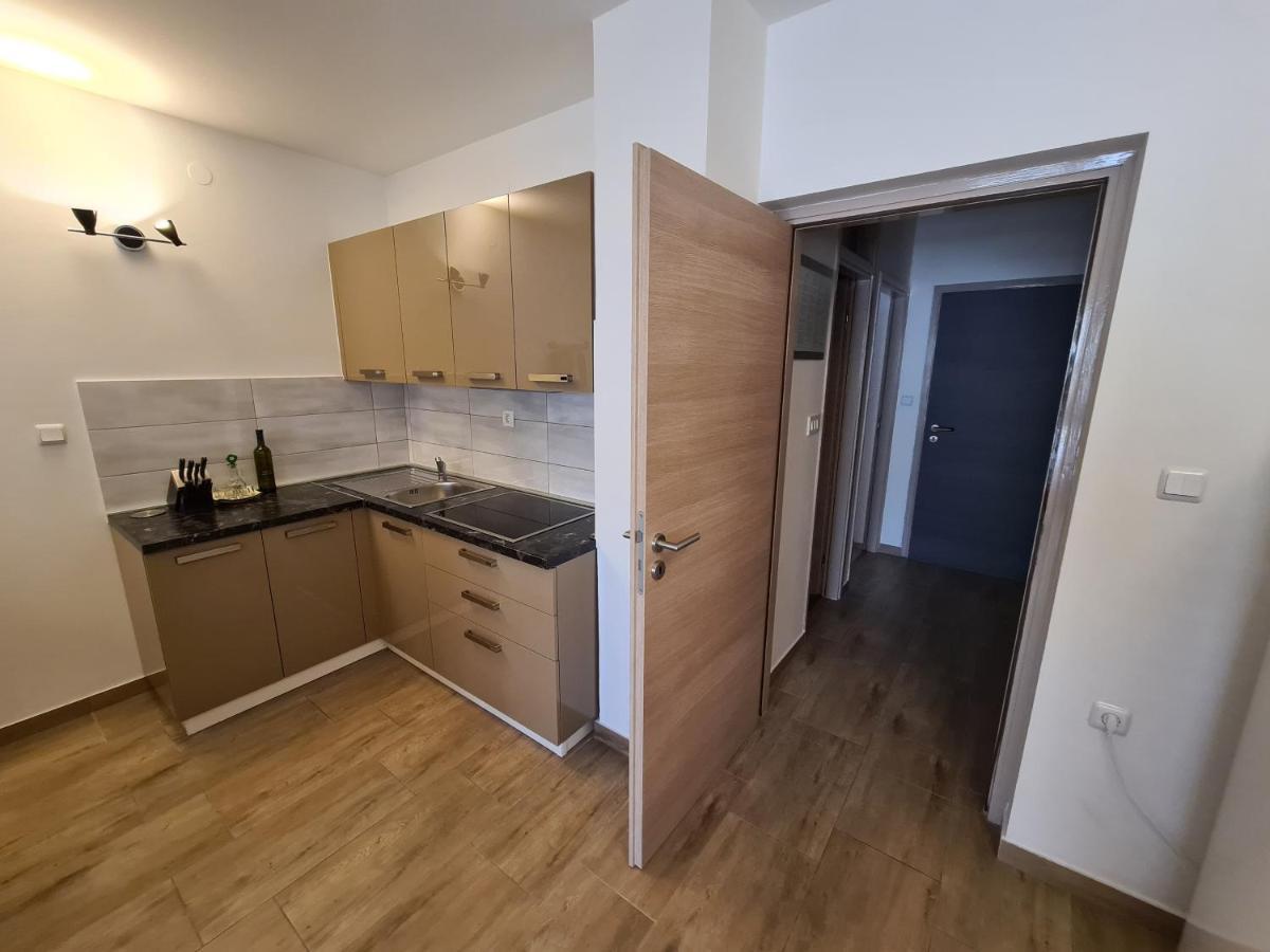 Apartments Dupin Башка Екстер'єр фото