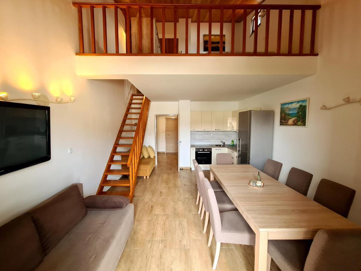 Apartments Dupin Башка Екстер'єр фото